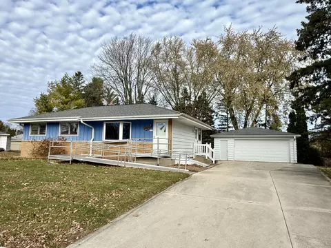 1518 Scott, Port Washington, WI 53074