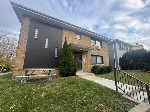 944 N 20th #950, Milwaukee, WI 53233