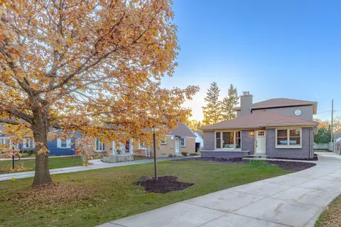 8201 N Whitney, Fox Point, WI 53217