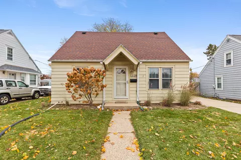 4448 S Lenox, Milwaukee, WI 53207