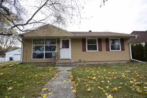 6536 W Ohio, Milwaukee, WI 53219