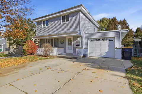 828 S 124th, West Allis, WI 53214
