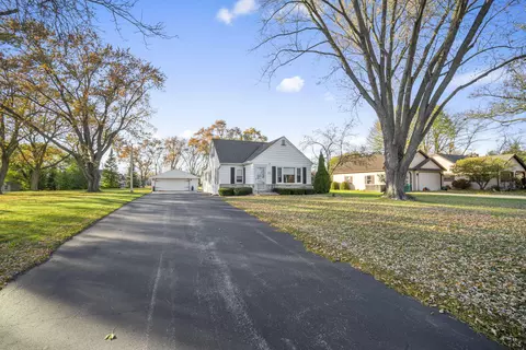 w148n7311 Woodland, Menomonee Falls, WI 53051