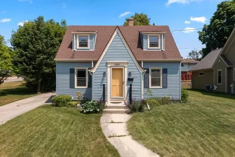 1206 15th, Grafton, WI 53024
