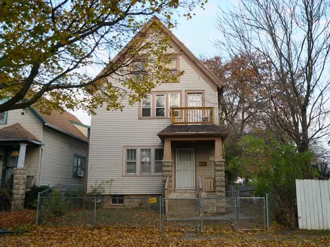 1440 N 28th, Milwaukee, WI 53208