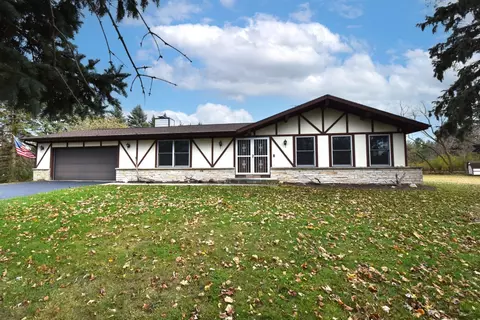 w5675 Sunset Ridge Road, Walworth, WI 53184