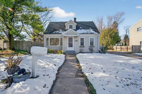 2514 James, Racine, WI 53403