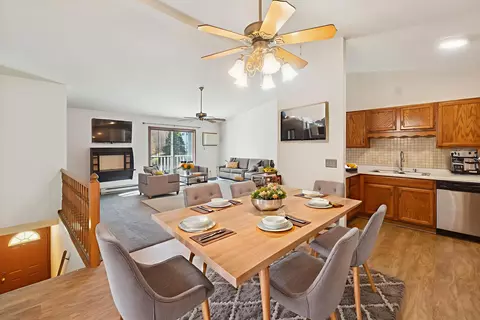 805 Canterberry #C, West Bend, WI 53090