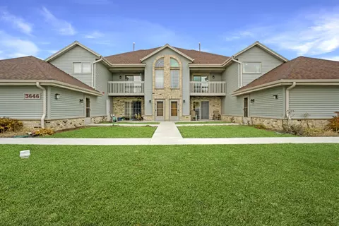 3646 E Barbara #7, Oak Creek, WI 53154