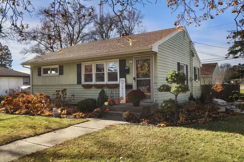241 N Kendrick, Burlington, WI 53105