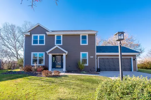2000 Cloverview, Waukesha, WI 53186