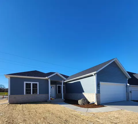 11532 W Tess Crk, Franklin, WI 53132