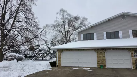 1435 Sun Vly #201, Mount Pleasant, WI 53406