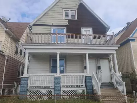 2940 N Holton #2942, Milwaukee, WI 53212