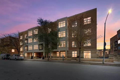 1915 N Water #406, Milwaukee, WI 53202