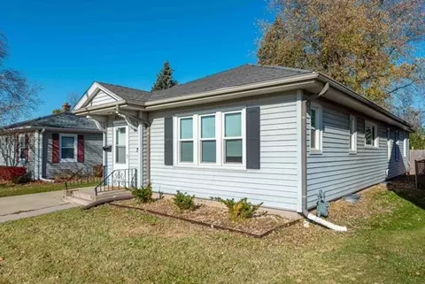 2332 Durand, Racine, WI 53403