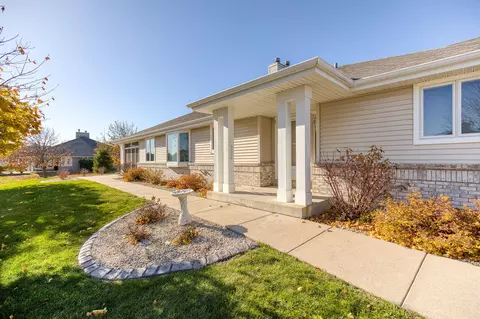 n79w17331 Bluejay #1, Menomonee Falls, WI 53051