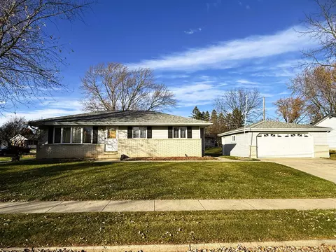 n88w17868 N Christman, Menomonee Falls, WI 53051