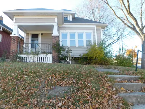 525 N 45th, Milwaukee, WI 53208