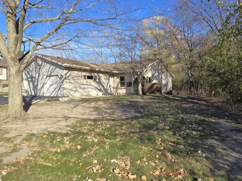 6512 S Parkedge, Franklin, WI 53132