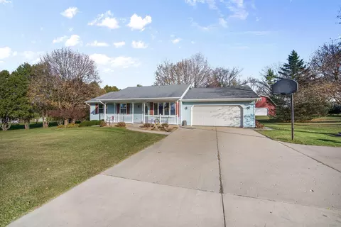 7526 North Pt, Barton, WI 53040