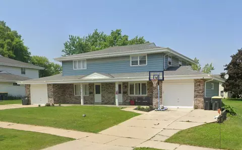 634 E College #636, Waukesha, WI 53186