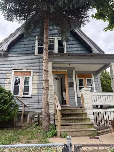 2638 N 22nd, Milwaukee, WI 53206