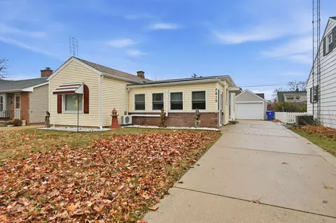 7615 37th, Kenosha, WI 53142