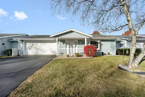 407 E 3rd #2, Elkhorn, WI 53121