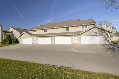 449 Slinger #3, Slinger, WI 53086