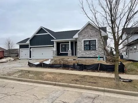 15517 67th, Kenosha, WI 53142