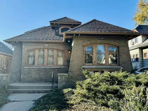 2519 N 66th, Wauwatosa, WI 53213