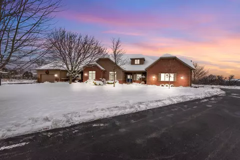 10946 N Essex, Mequon, WI 53092