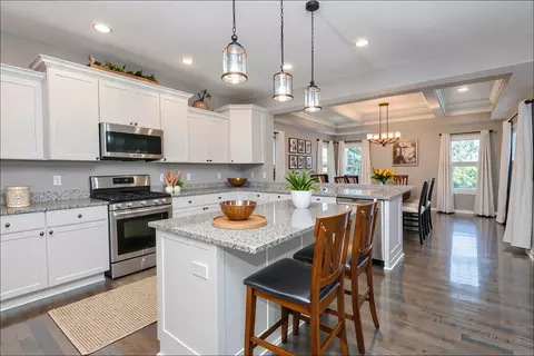 n12w29872 Southampton, Delafield, WI 53188