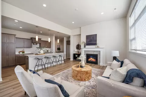 1430 Tenny #201, Waukesha, WI 53189