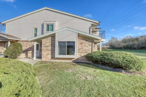 4526 S Greenridge, Greenfield, WI 53220