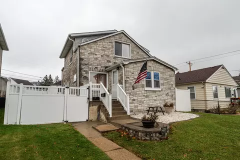 3405 W Wilbur, Greenfield, WI 53221