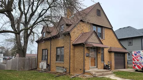 208 Bishop, Plymouth, WI 53073