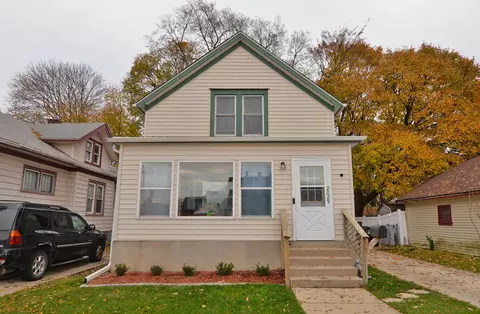 2029 Summit, Racine, WI 53404