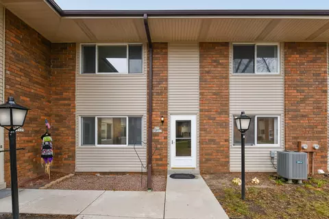 s73w17117 Briargate, Muskego, WI 53150