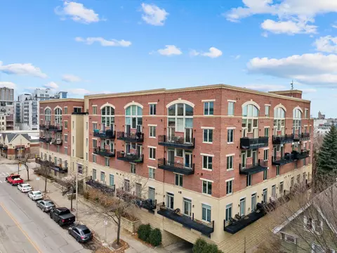 1515 N Van Buren #404, Milwaukee, WI 53202