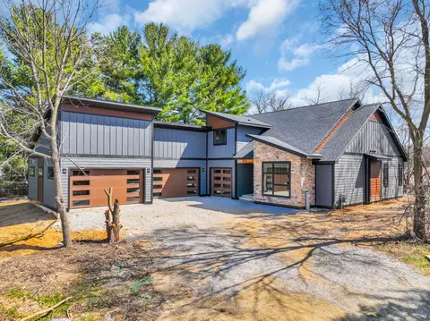 w5303 Briarwood Road, Sugar Creek, WI 53121