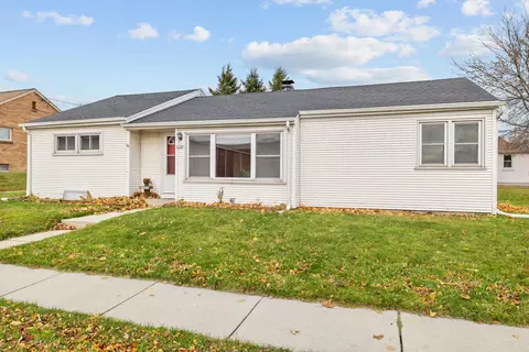 1330 Mayflower, Sheboygan, WI 53083