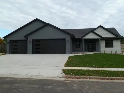 717 Tamarack, Holmen, WI 54636