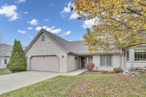 433 Quail Pt, Mount Pleasant, WI 53406