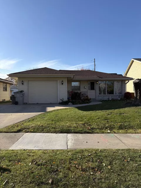 3209 S 85th, Milwaukee, WI 53227