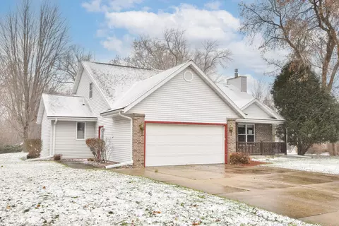 902 Martin, Fredonia, WI 53021