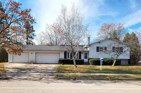 1321 1st, Grafton, WI 53024