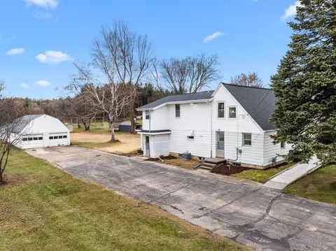 2089 Decorah, Trenton, WI 53095