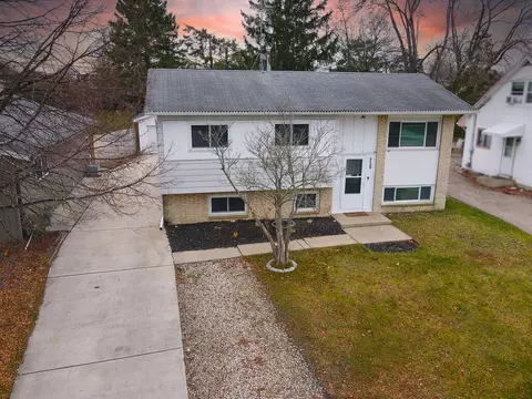 5129 16th, Racine, WI 53406